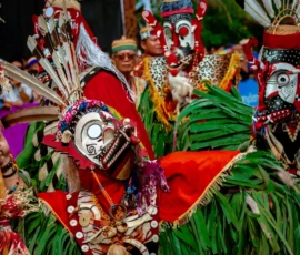 Lom Plai : From the Legend Becoming the Celebrated Tradition