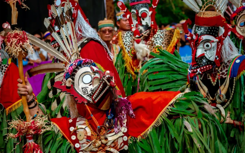 Lom Plai : From the Legend Becoming the Celebrated Tradition